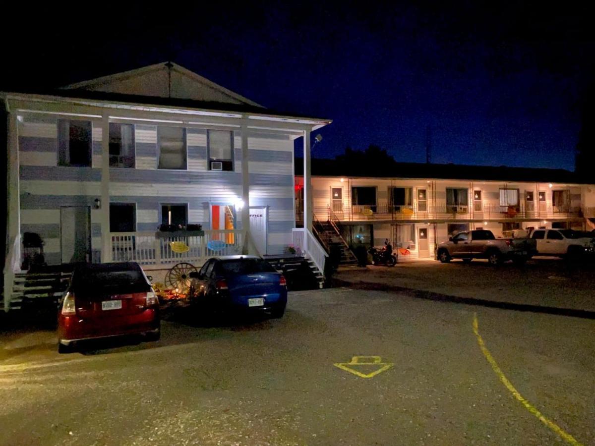 Bay Lake Inn - Frontiersman Motel Latchford Zewnętrze zdjęcie