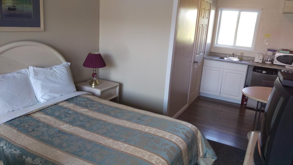 Bay Lake Inn - Frontiersman Motel Latchford Zewnętrze zdjęcie